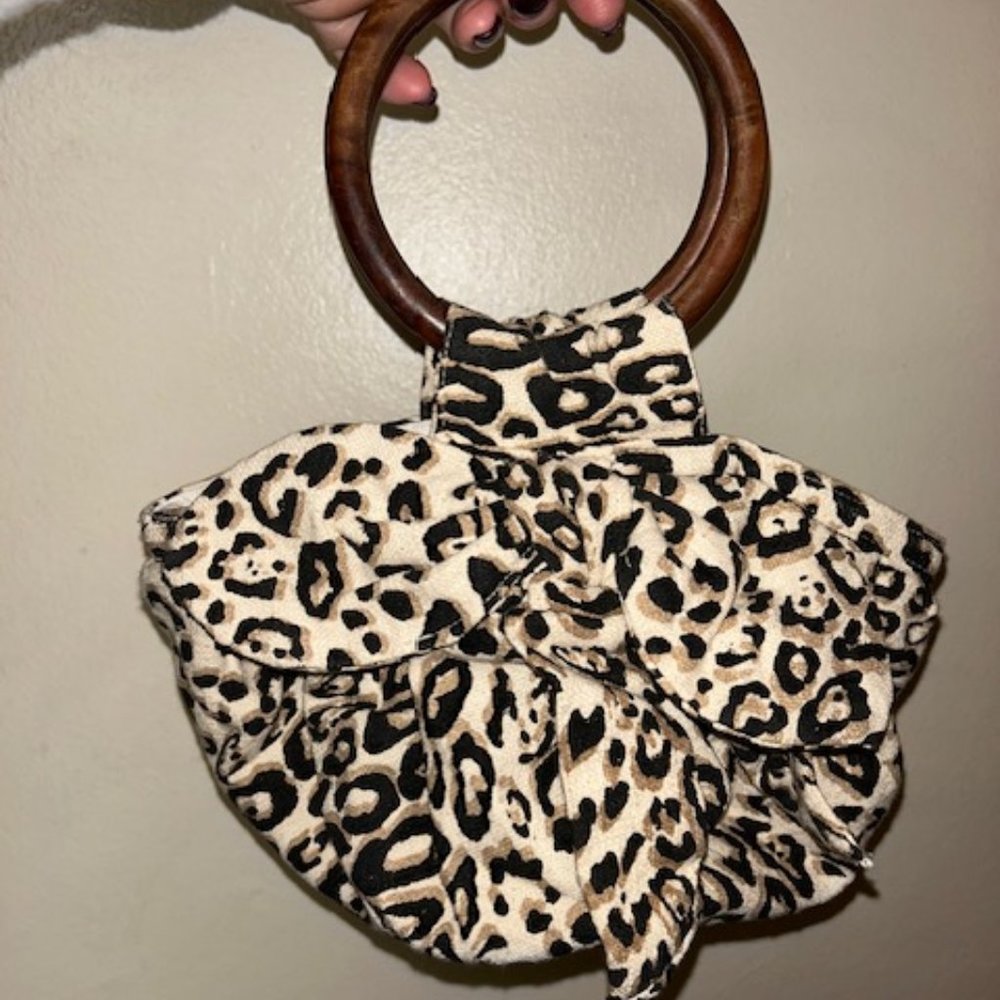 Anthropologie leopard print purse w/wood handle